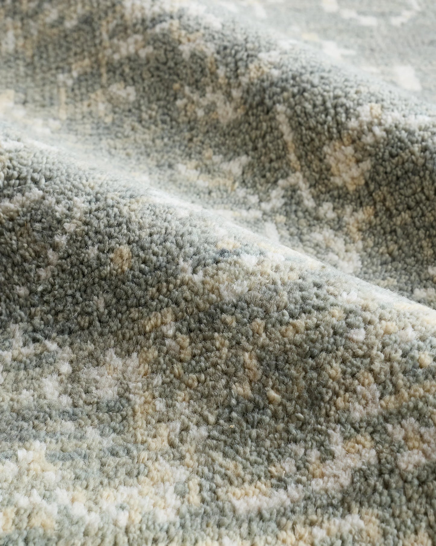 Seraphine Hand-Knotted Wool Rug - 3' x 5' / Sage