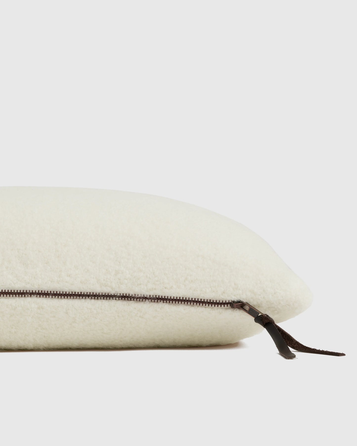 Alpaca Boucle Pillow Cover - 20x20 / Light Heather Grey