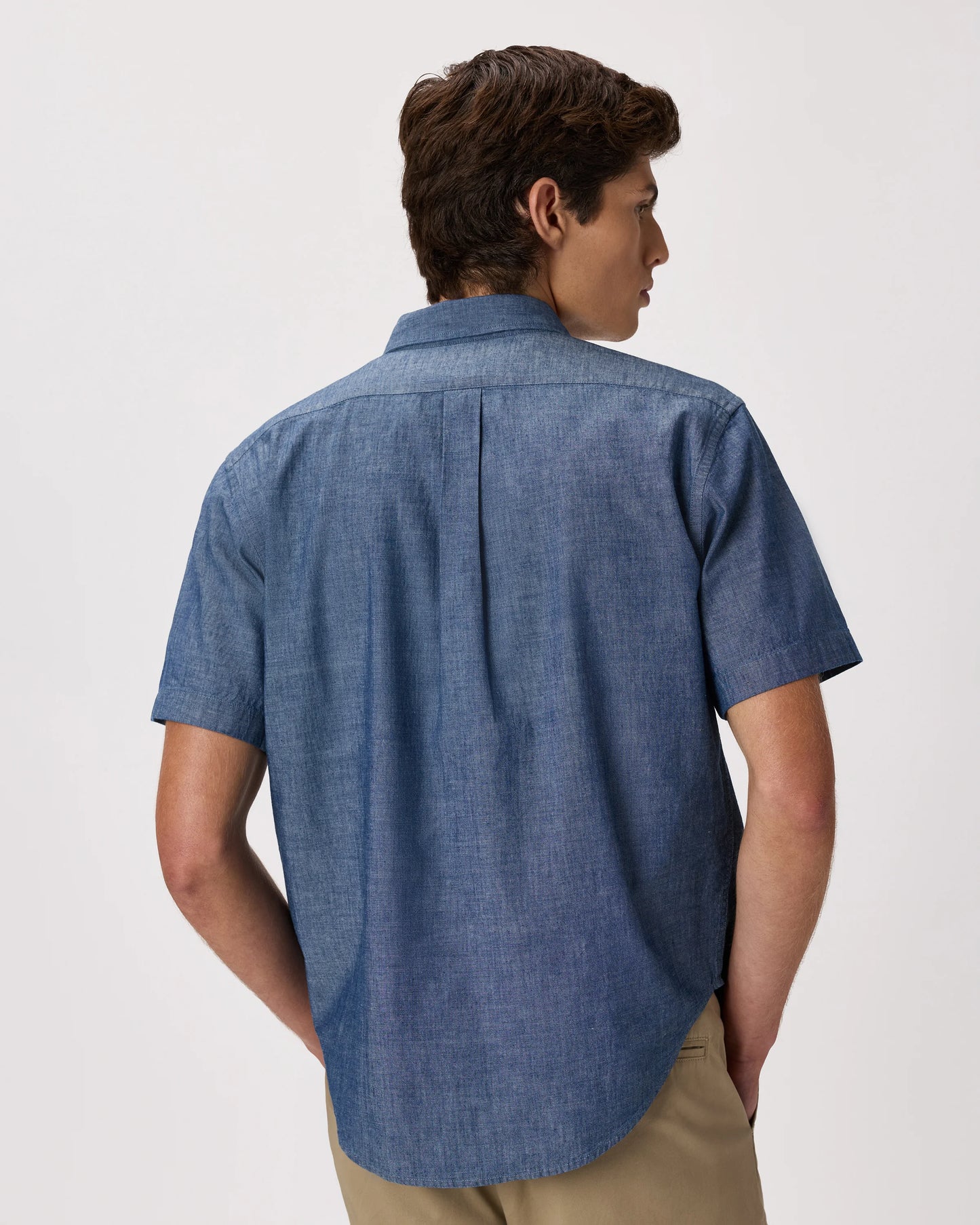 100% Organic Chambray Short Sleeve Shirt - S / Light Chambray
