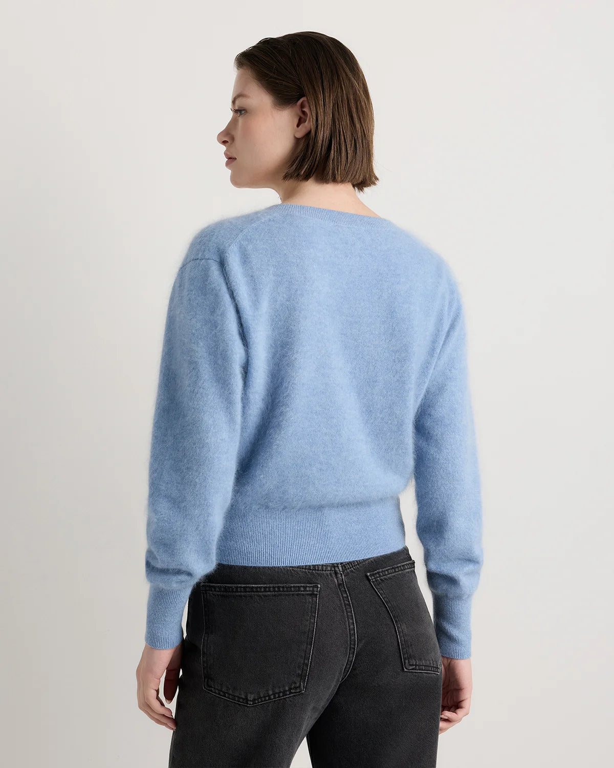 Brushed Cashmere Shrunken V-Neck Sweater - XS / Heather Grey