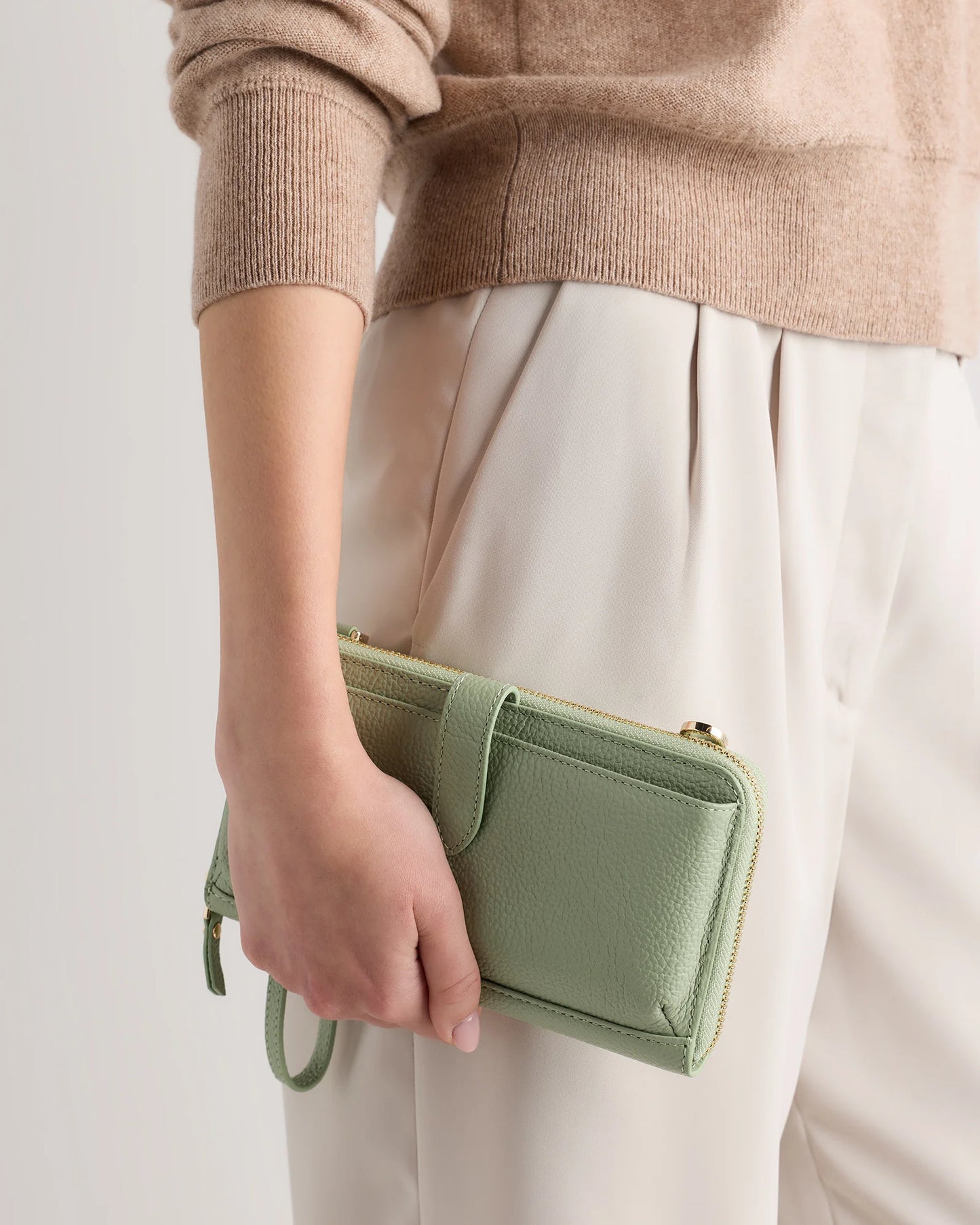Italian Leather Phone Wallet Crossbody - One Size / Cognac