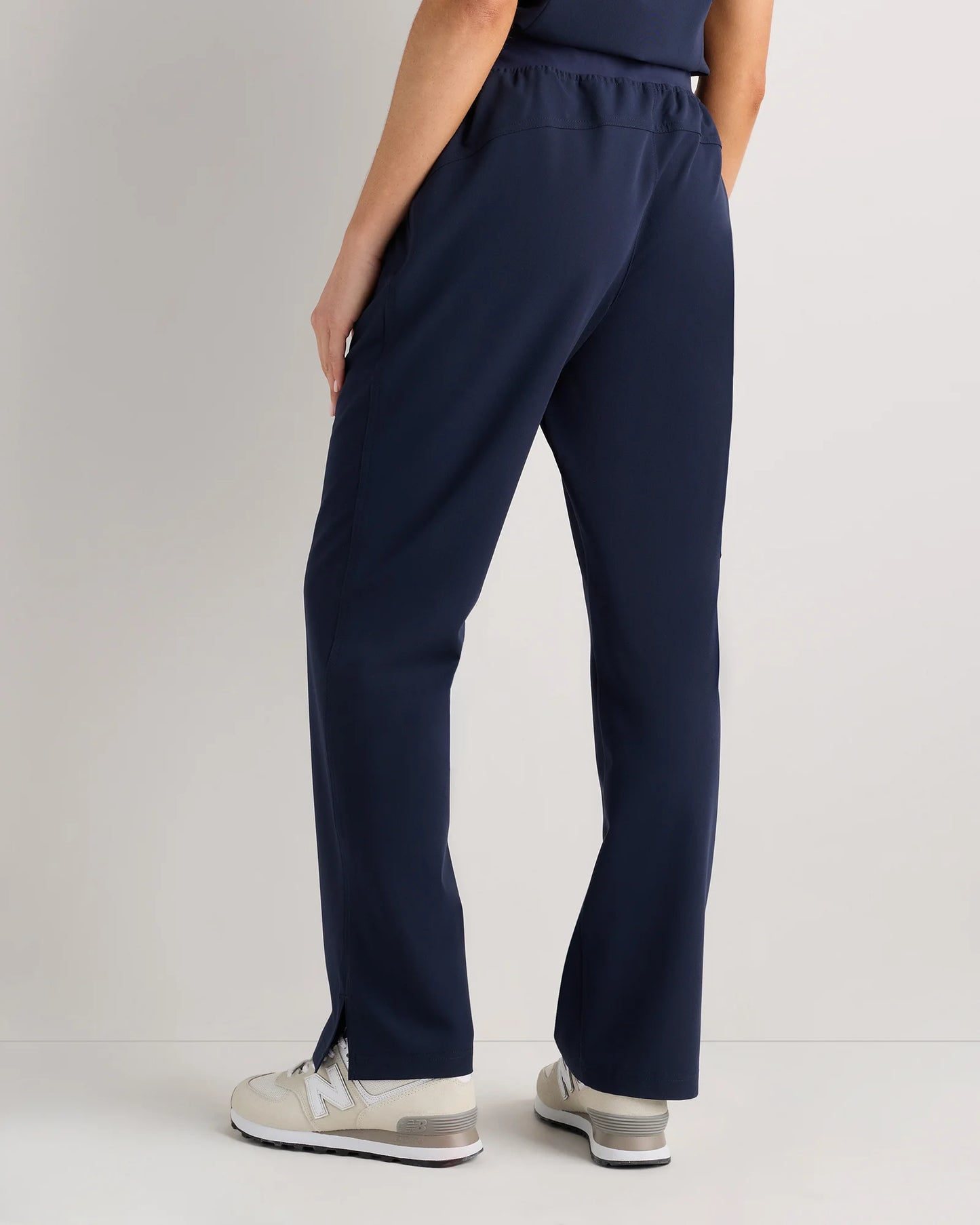 AeraFlex Scrub Cargo Pants - XS / Bold Black