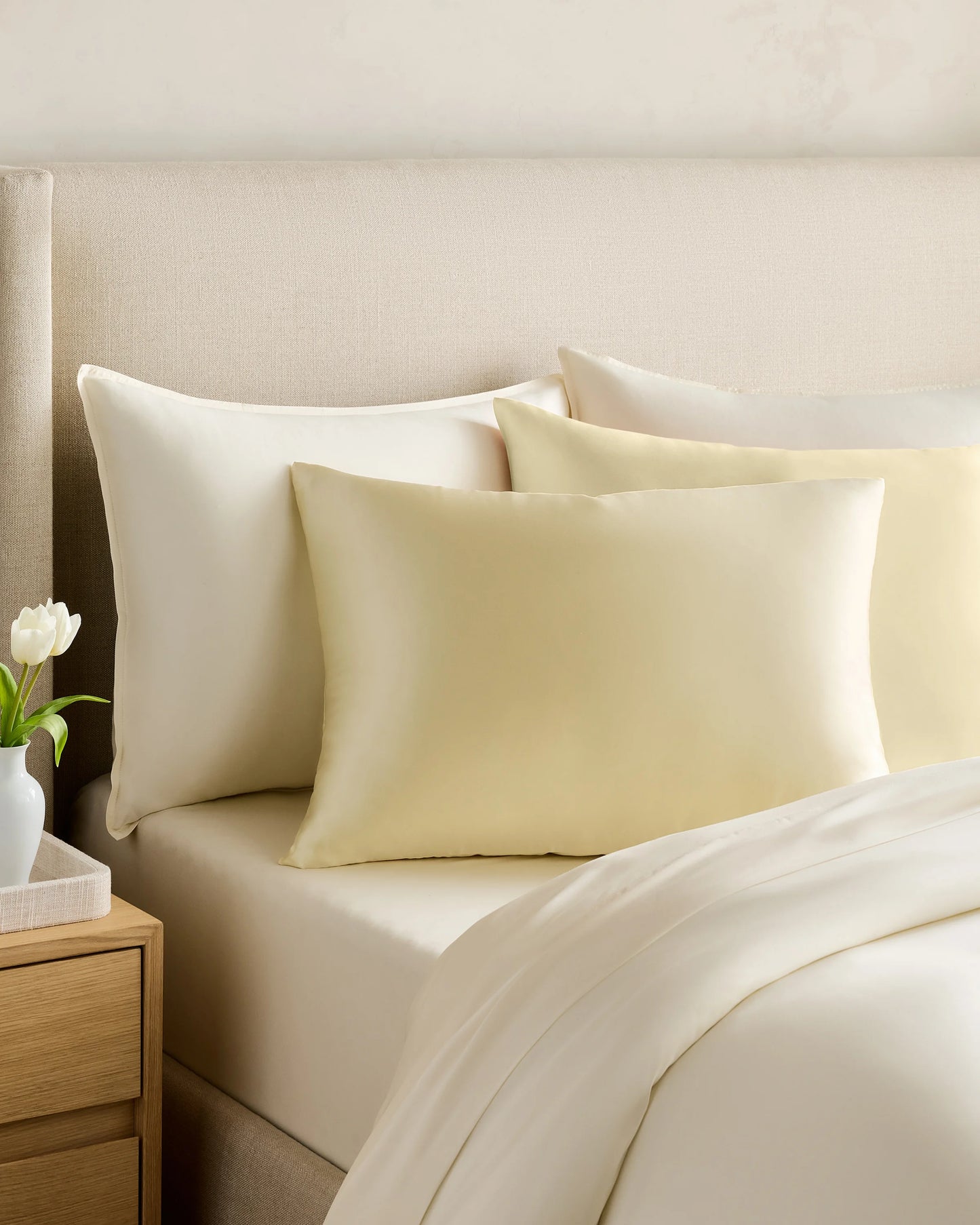 100% Mulberry Silk Pillowcase - Standard / White