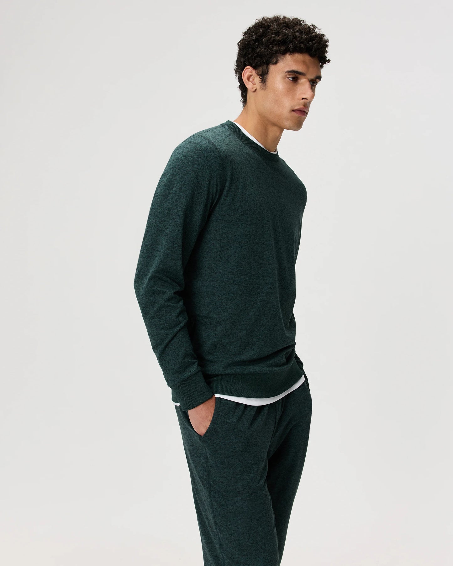 Flowknit Performance Crew Sweatshirt - S / Solid Chalk
