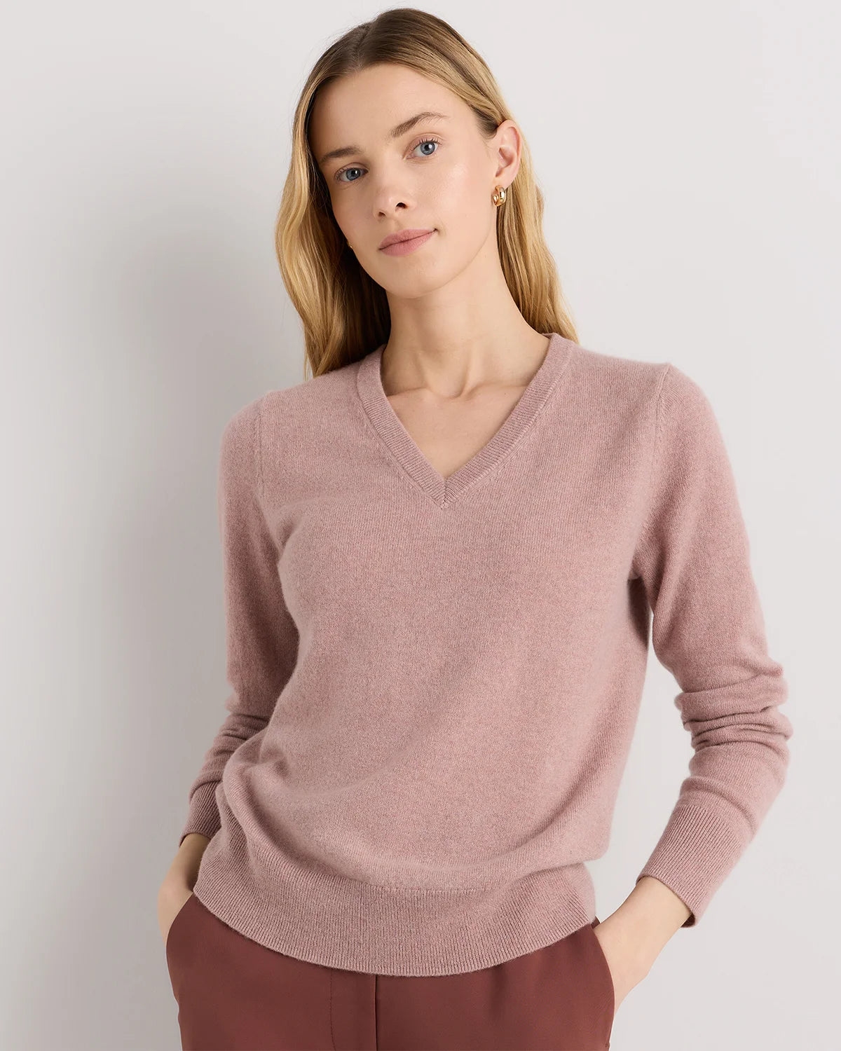 Mongolian Cashmere V-Neck Sweater - XS / Rich Burgundy