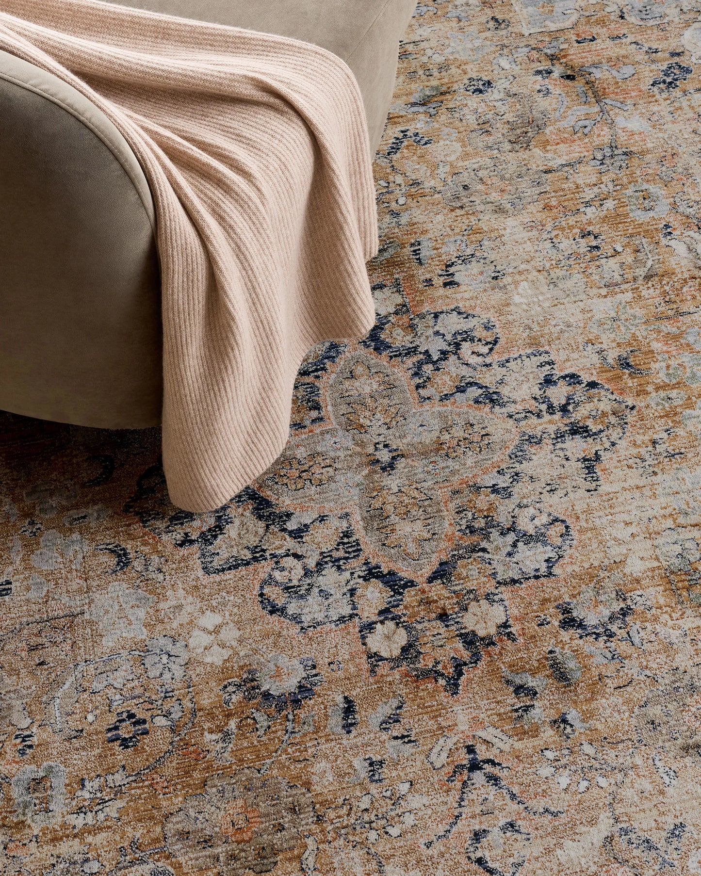 Sari Performance Rug - 5'3" x 7'10" / Spice/Gold