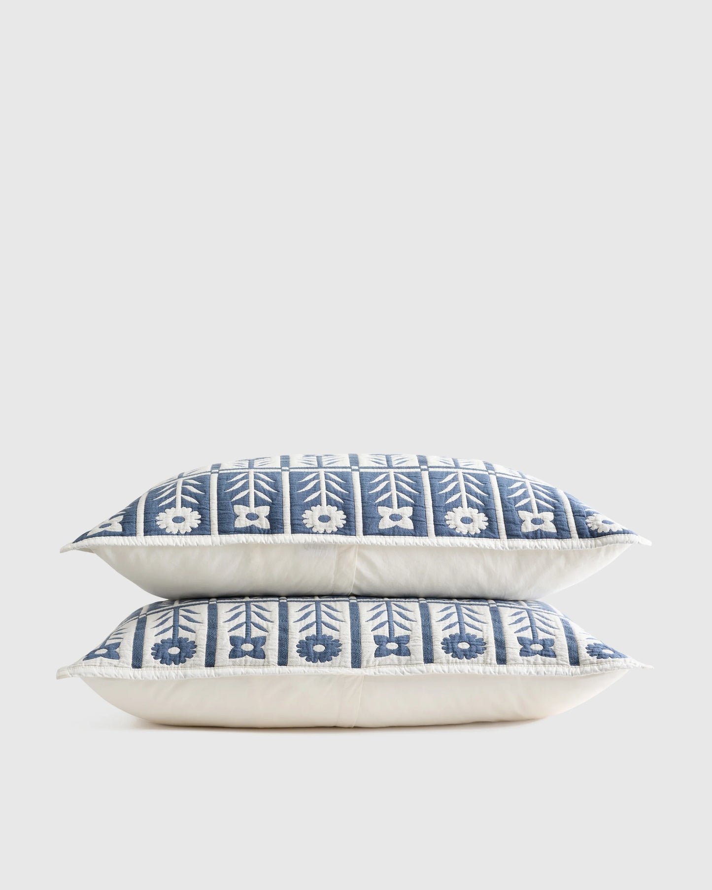 Organic Cotton Jacquard Floral Sham Set - Standard / Blue Fog