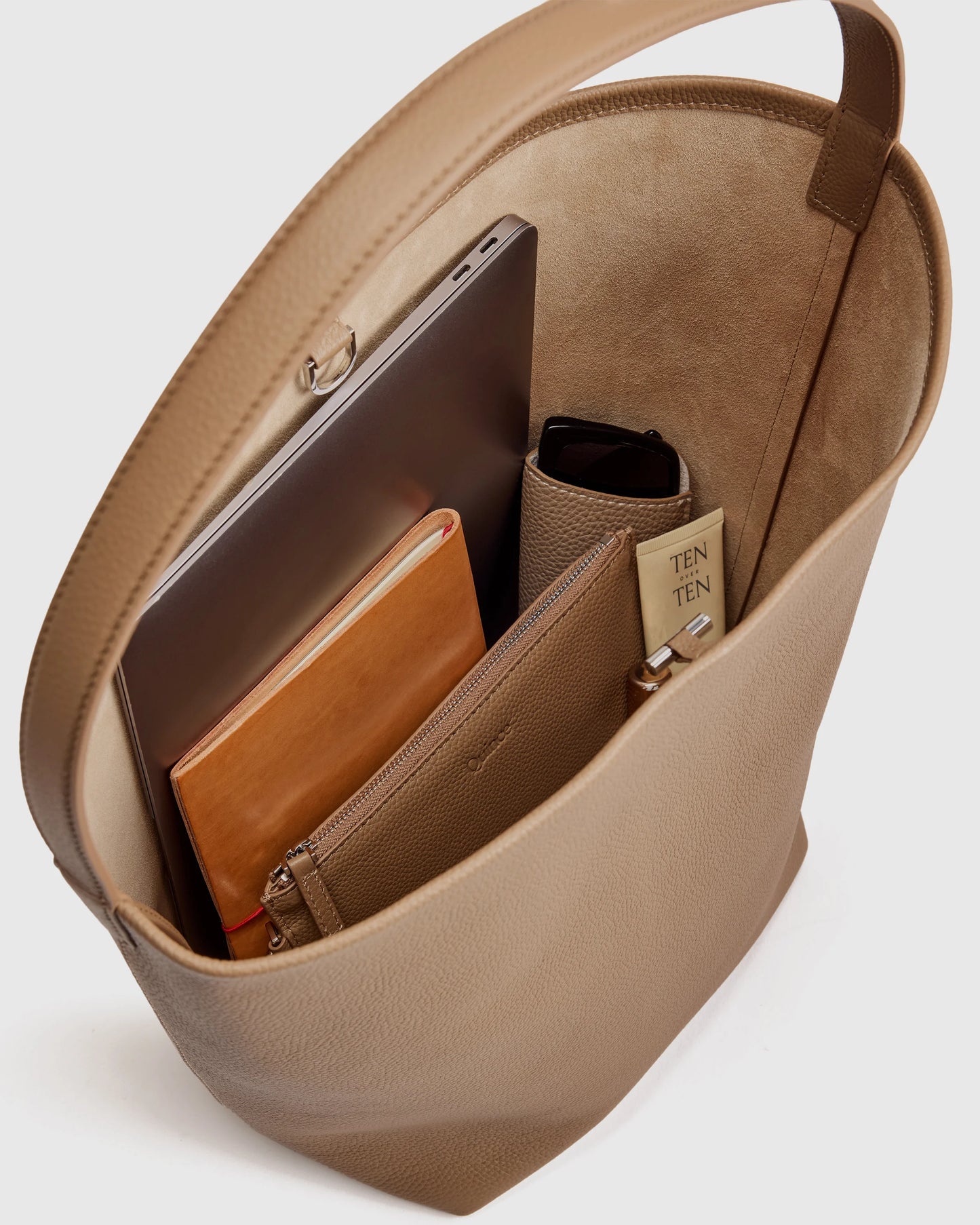 Penelope Large Shoulder Bag - One Size / Warm Taupe