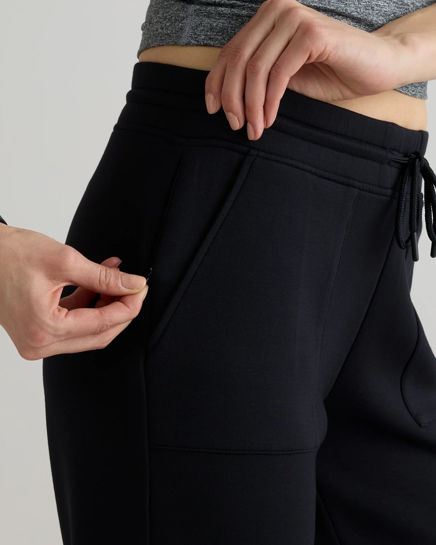 CloudComfort High-Rise Cropped Sweatpants - XS / Pebble Beige