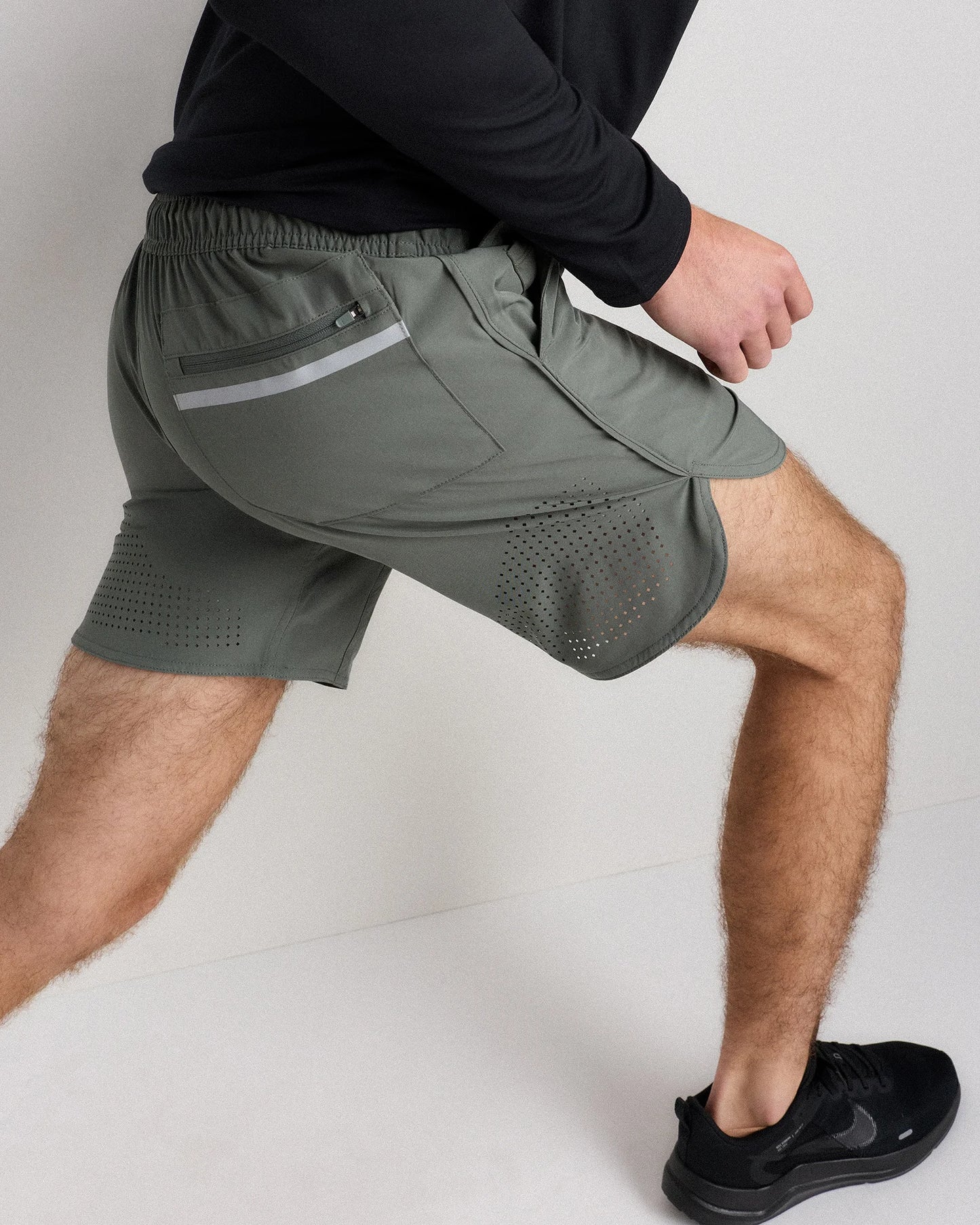Sweat Tech Training Unlined Shorts - 7" - S / Black