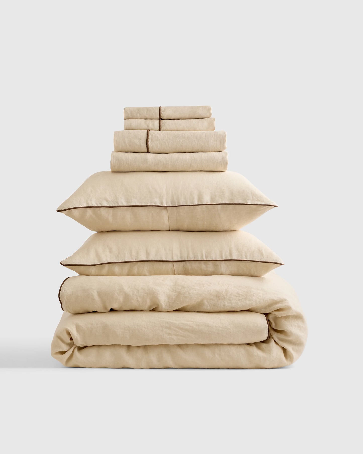 European Linen Piped Deluxe Bedding Bundle - Twin / White/Cherry