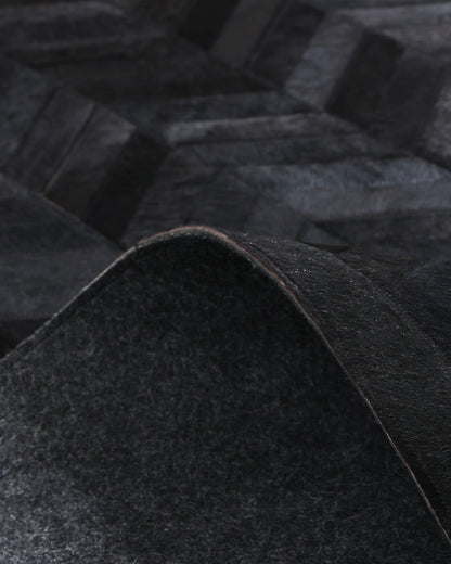 Jones Hide Rug - 5' x 8' / Green