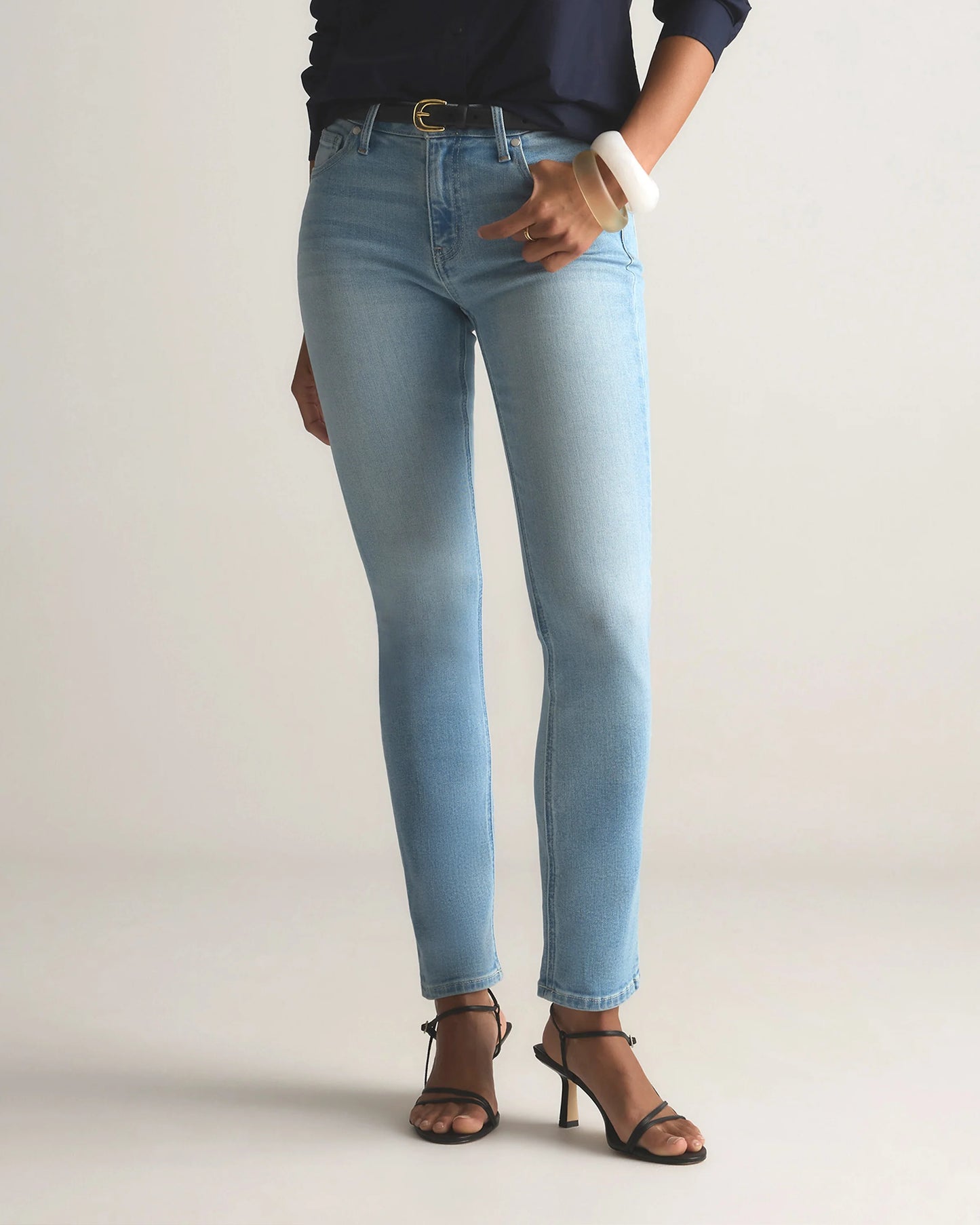 Luna Stretch Slim Straight Jeans - 24 / Black