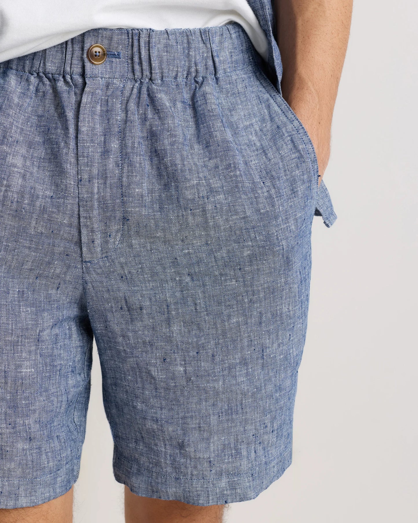 100% European Linen Shorts - 7" - S / Black