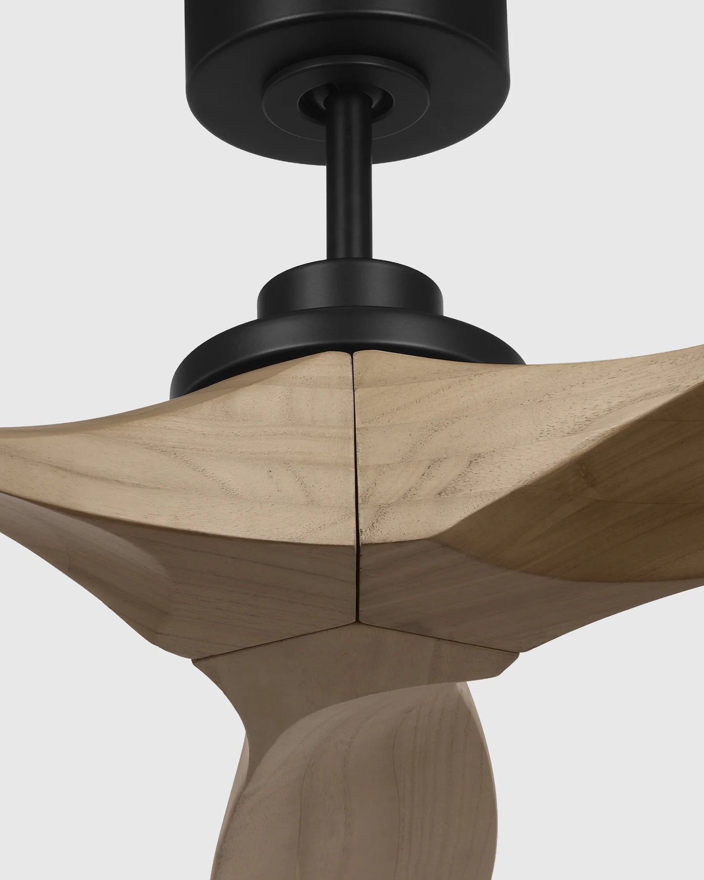 Transitional Wood Blade Ceiling Fan - 52" / Honey/Black