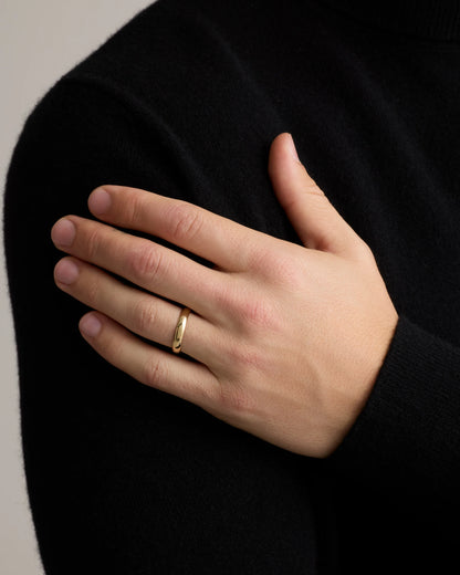 Low Dome Band - 4mm - 6 / Yellow Gold