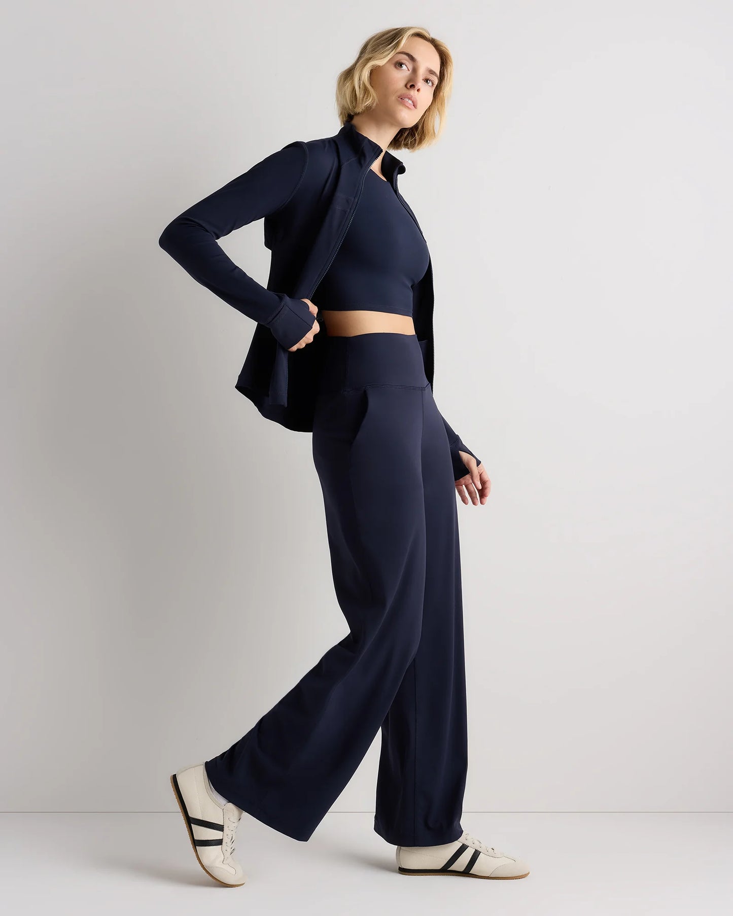 Ultra-Form High-Rise Wide Leg Pants - XS / Black
