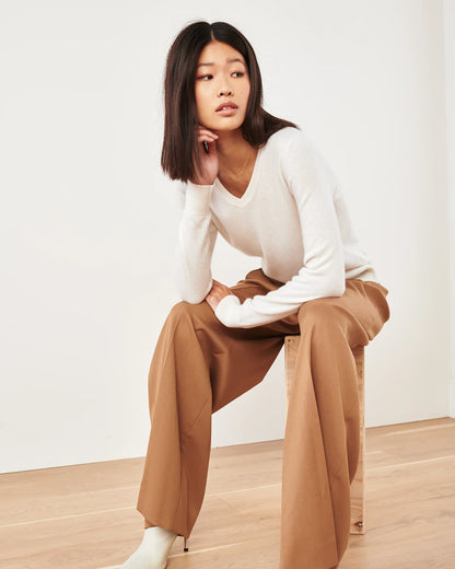 Mongolian Cashmere V-Neck Sweater - XS / Rich Burgundy