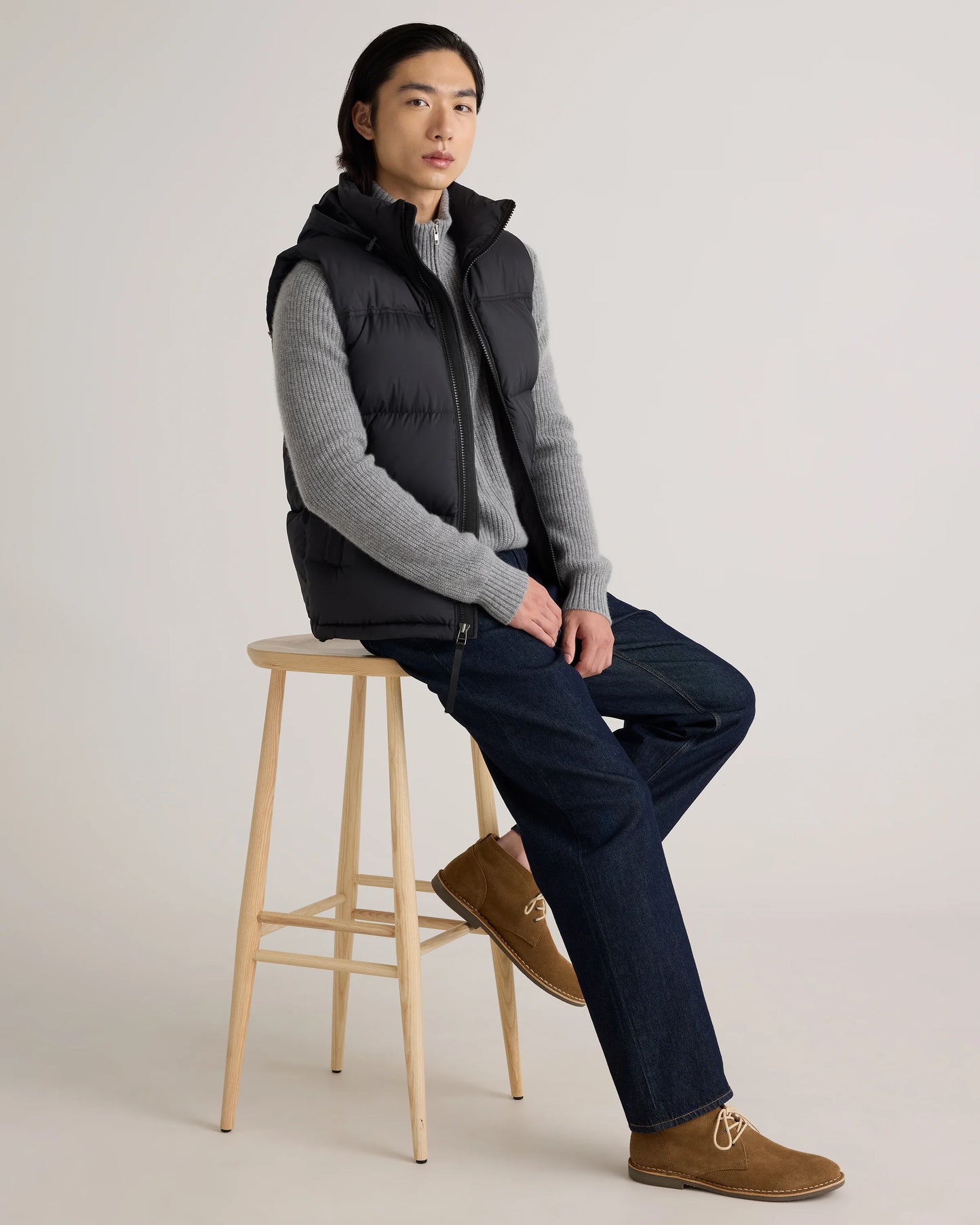 Responsible Down Puffer Vest - S / Carbon Grey