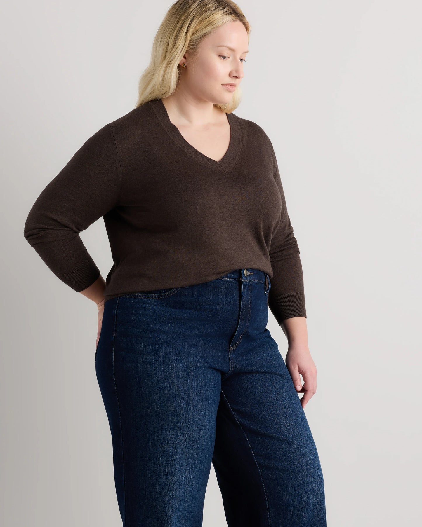 Lightweight Cotton Cashmere V-Neck Sweater - 1X / Black