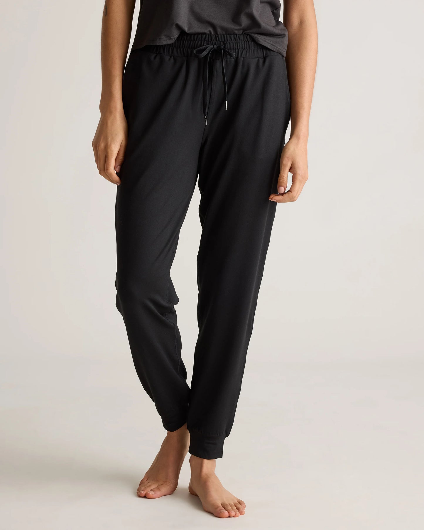 Flowknit Mid-Rise Joggers - XS / Black