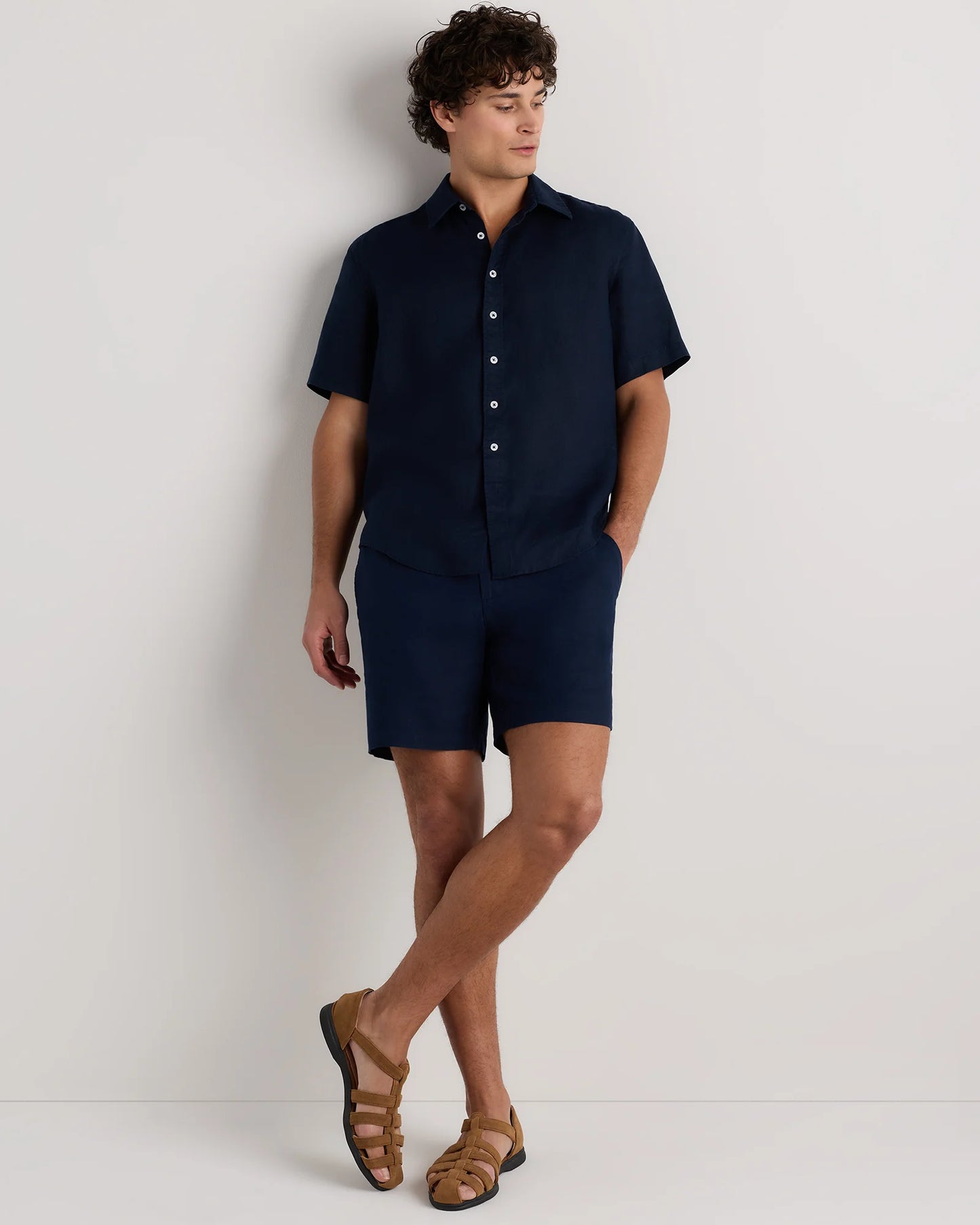 100% European Linen Shorts - 7" - S / Black