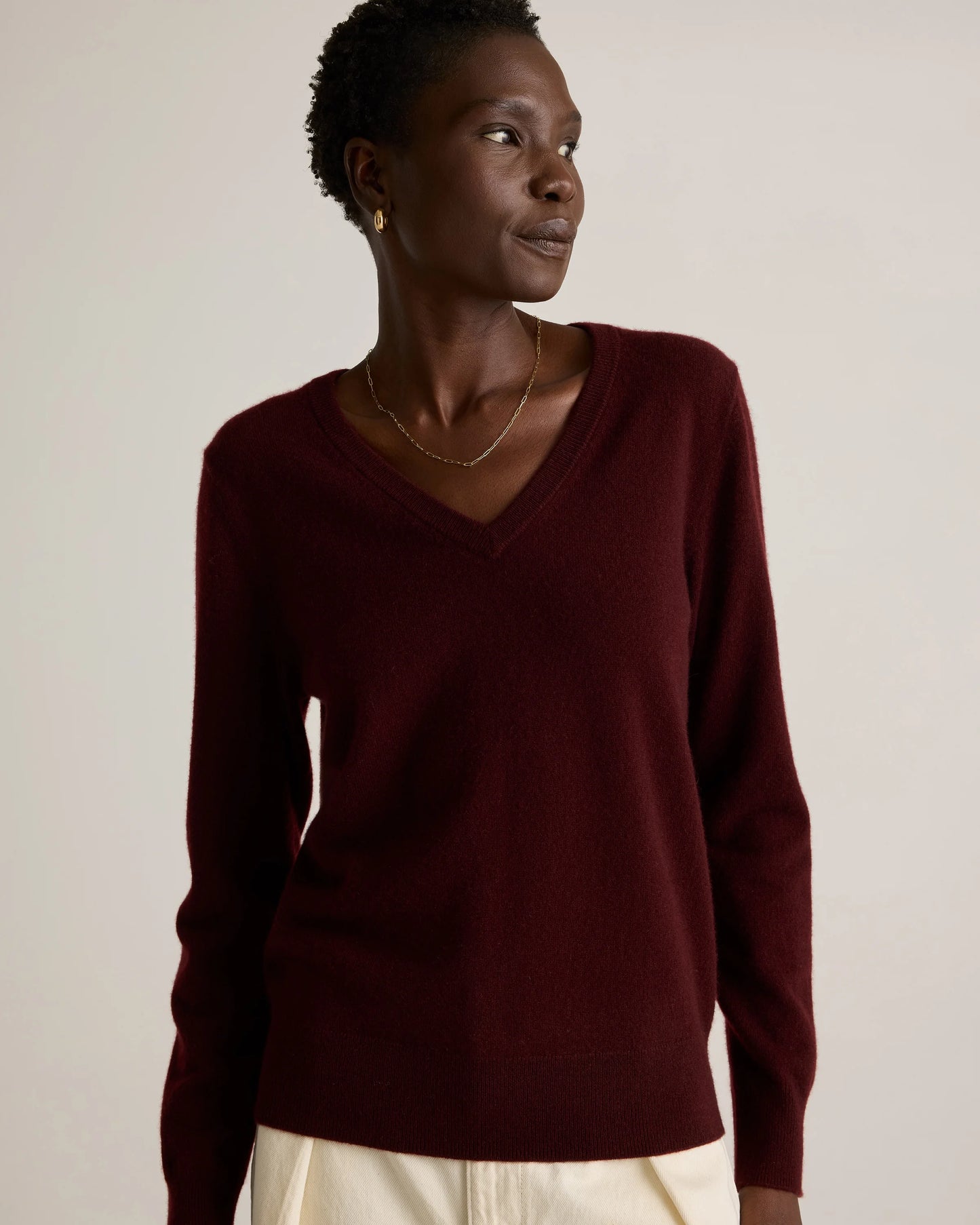 Mongolian Cashmere V-Neck Sweater - XS / Rich Burgundy