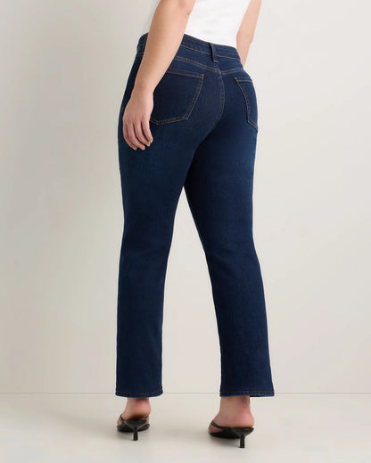 Curvy Bella Stretch Straight Jeans - 24 / Black