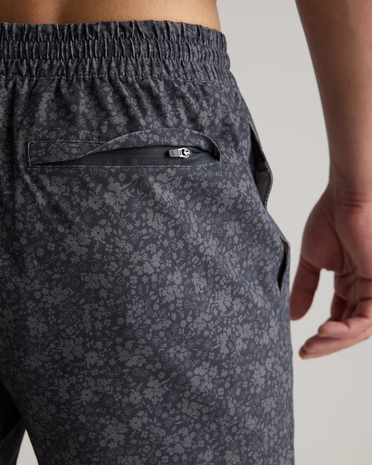 Italian Swim Trunks - 5.5" - XS / Navy Diamond Geo