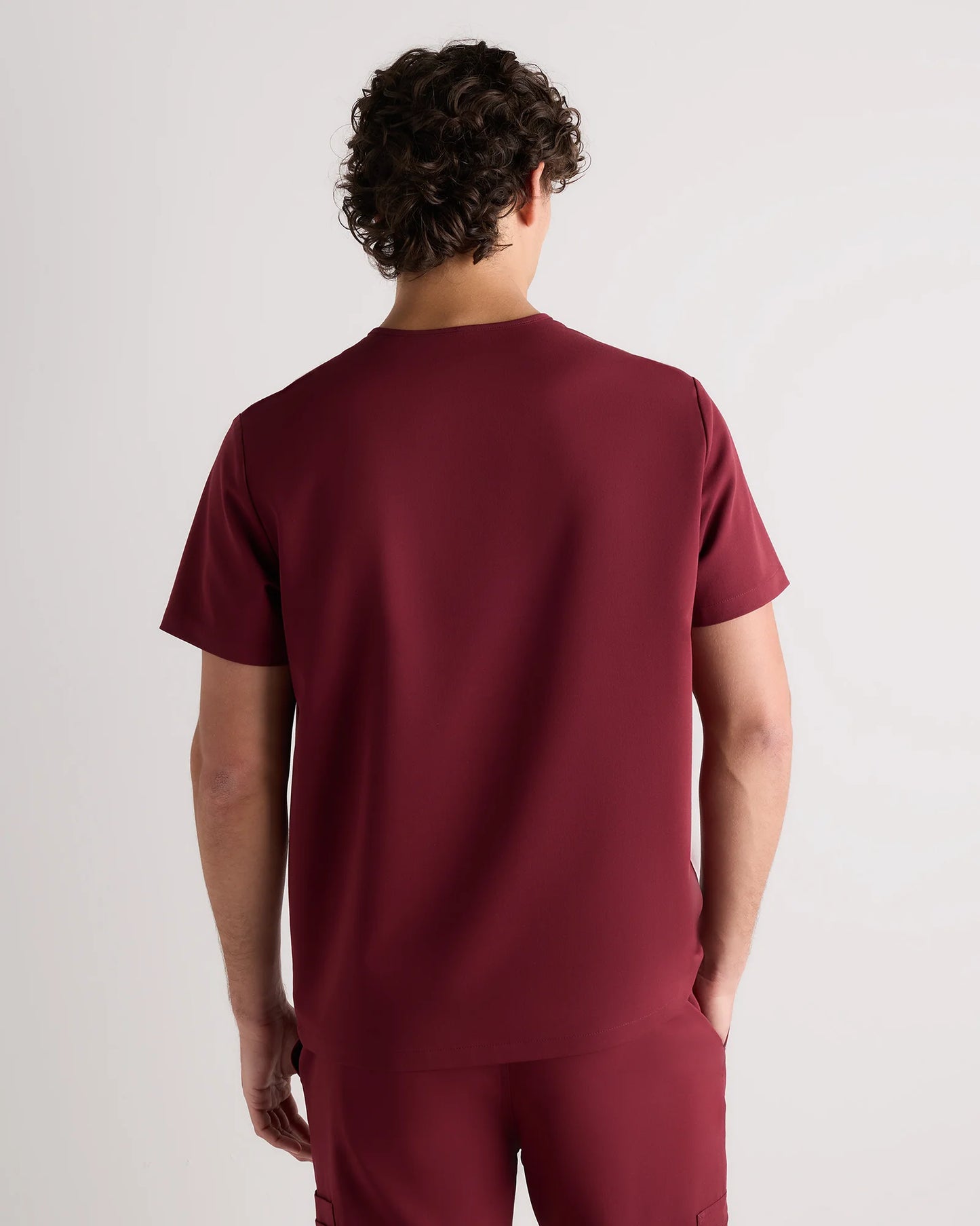 AeraFlex 3-Pocket Scrub Top - S / Bold Black