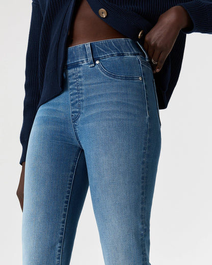 Nina Stretch Pull-On Flare Jeans - XS / Raven Black