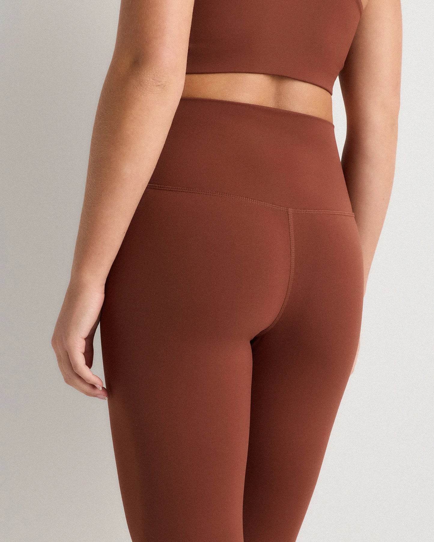 Ultra-Form High-Rise Legging - XS / Black