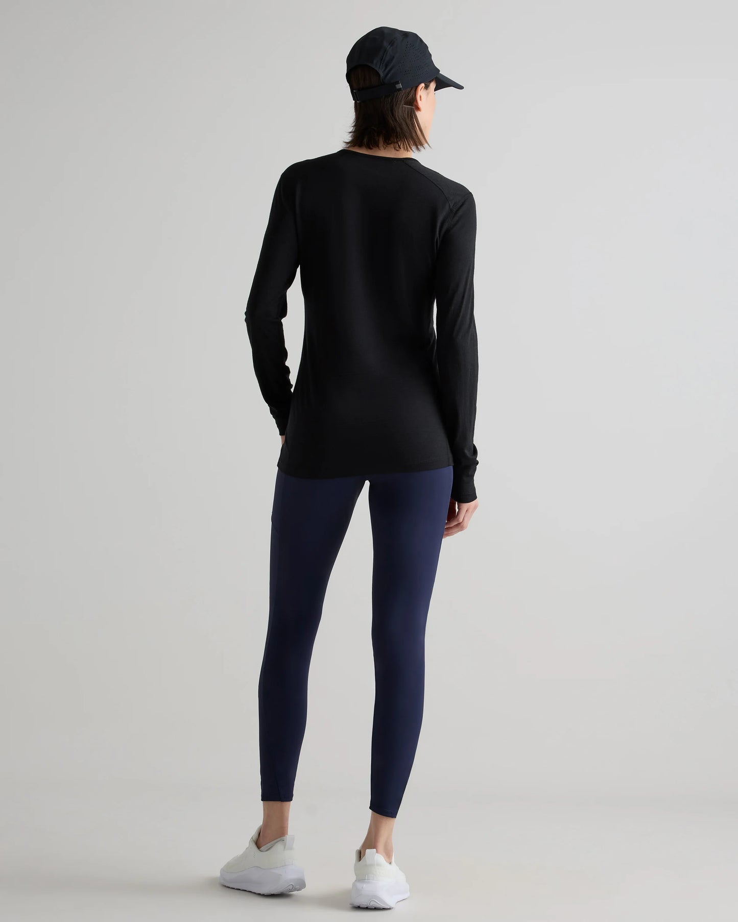 100% Merino Wool All-Season Long Sleeve Base Layer - XS / Black
