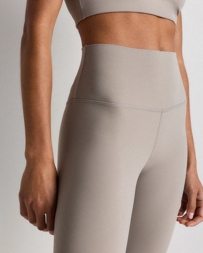 Ultra-Form High-Rise Legging - XS / Black