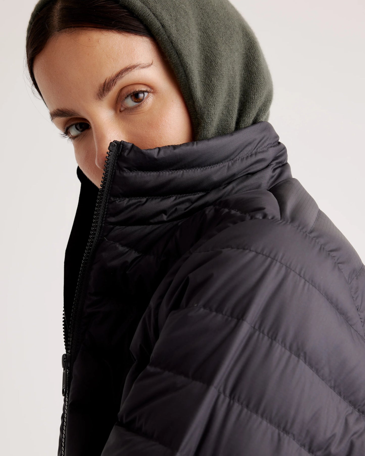 Lightweight Down Packable Puffer Jacket - XS / Black