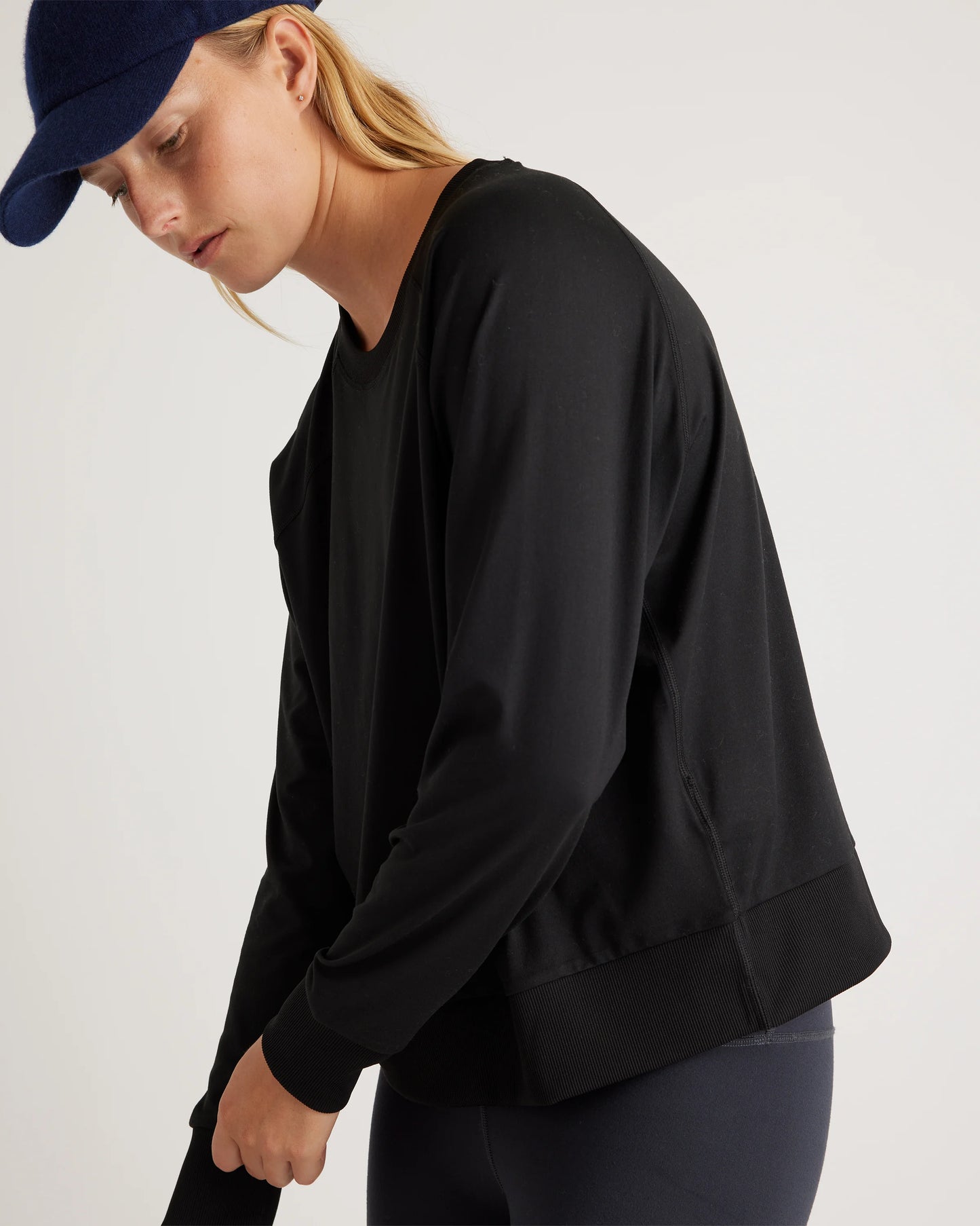 Flowknit Pullover Crew - XS / Heather Deep Navy