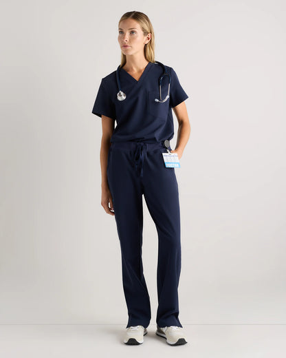 AeraFlex 1-Pocket Scrub Top - XS / Bold Black