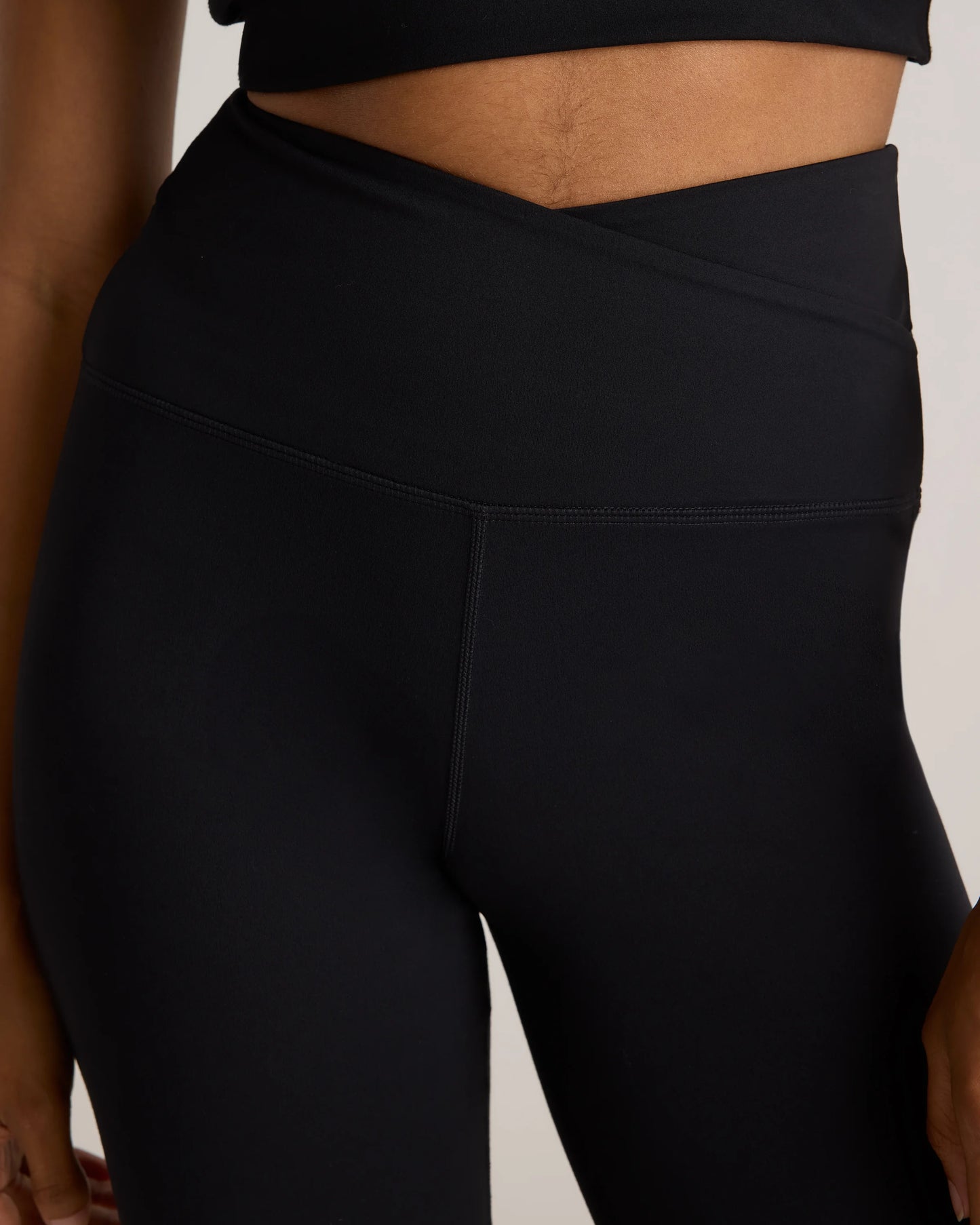 Ultra-Form High-Rise Crossover Flared Pant - XS / Black