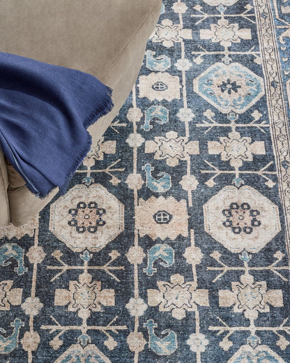 Calder Washable Rug - 3'9" x 5'6" / Navy