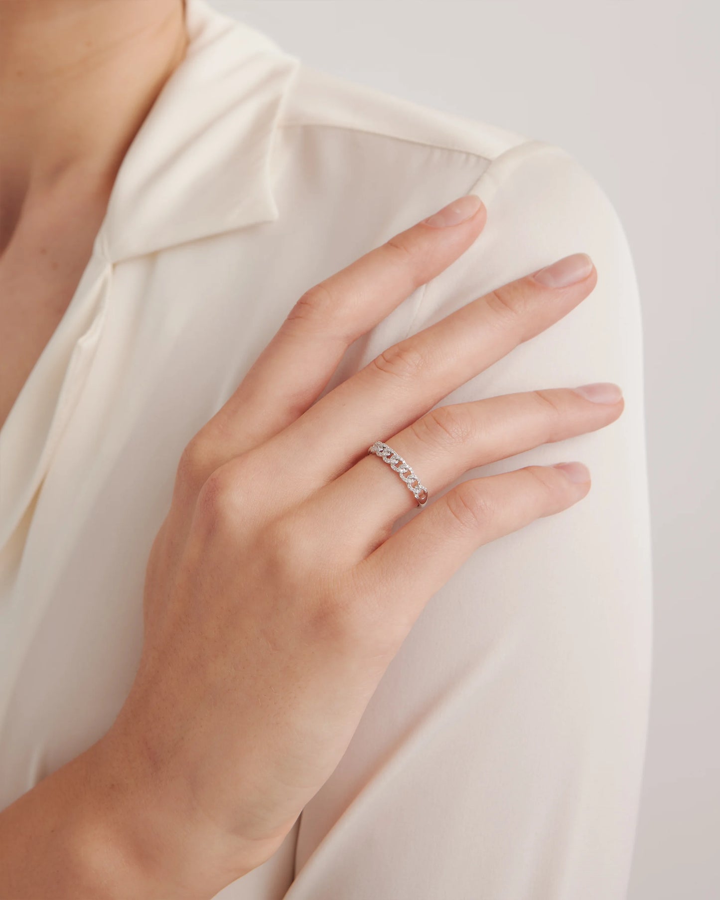 14K Gold Diamond Chain Ring - 4 / White Gold