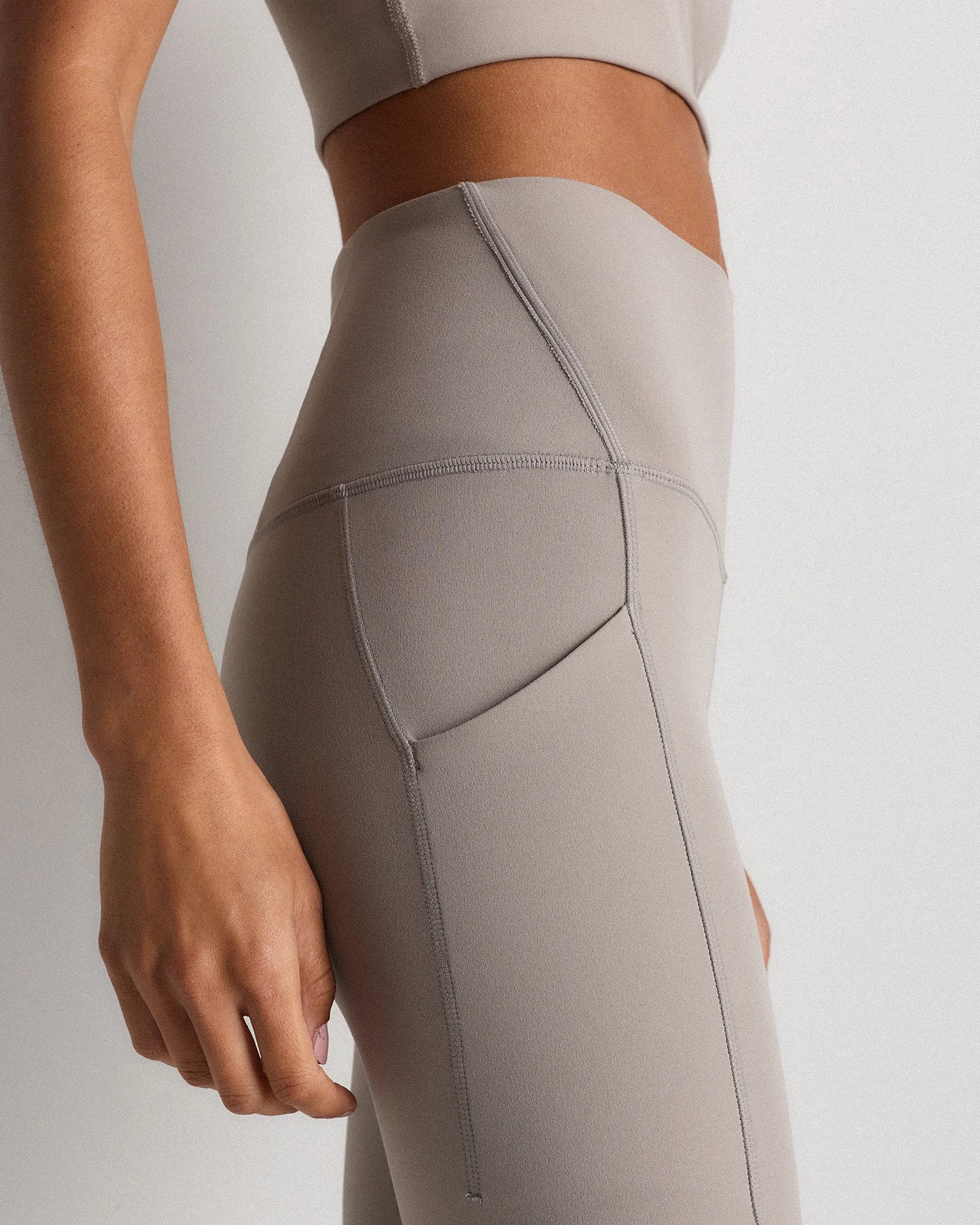 Ultra-Form High-Rise Pocket Legging - XS / Black