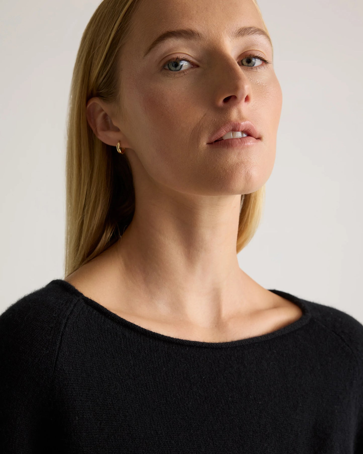 Mongolian Cashmere Boatneck Sweater - XS / Black