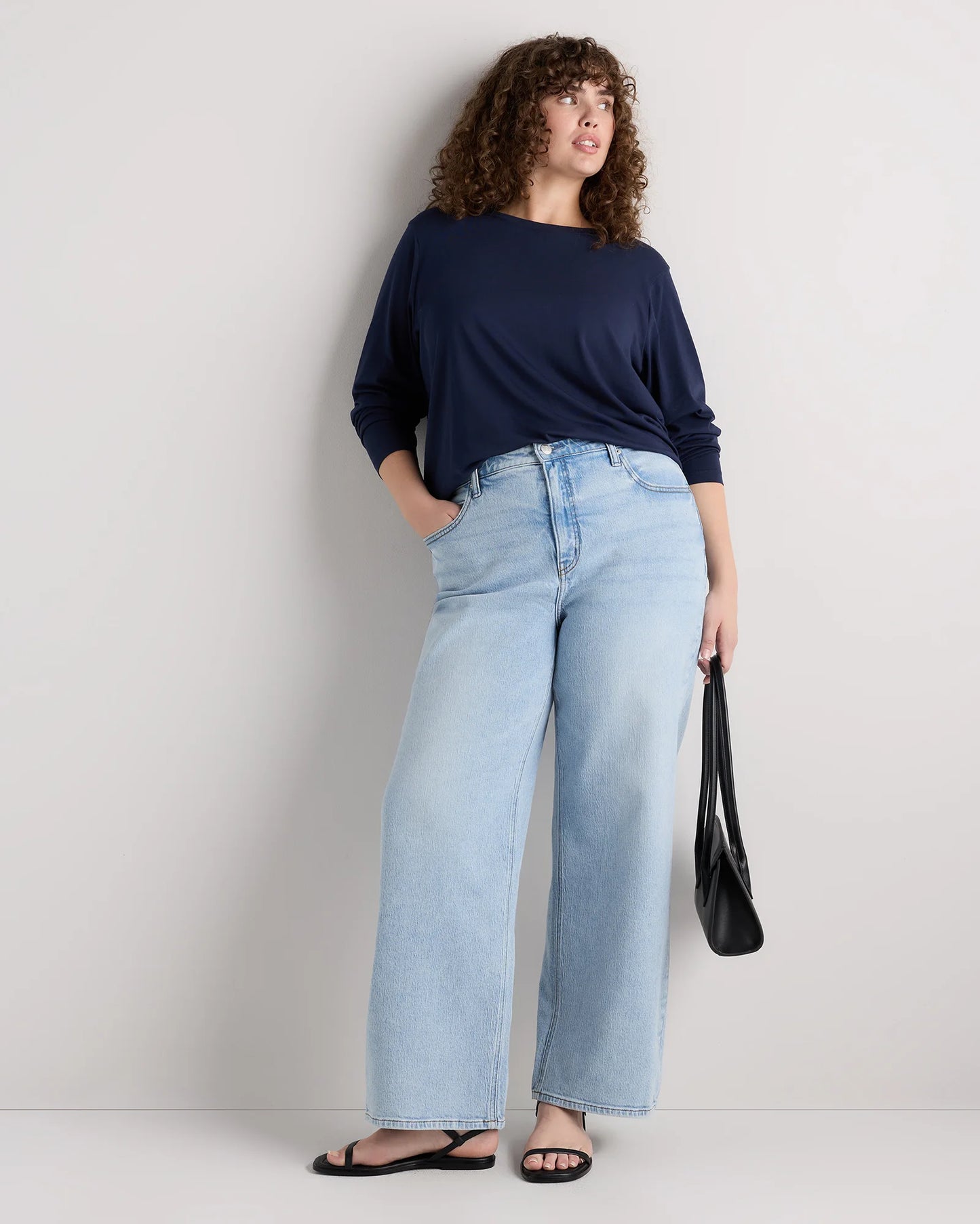Bella Stretch Relaxed Straight Jeans - 33 / Atlantic Blue