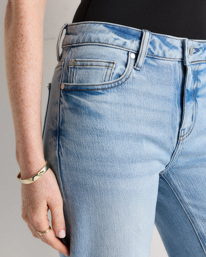 Luna Stretch Relaxed Straight Jeans - 24 / Cool Blue