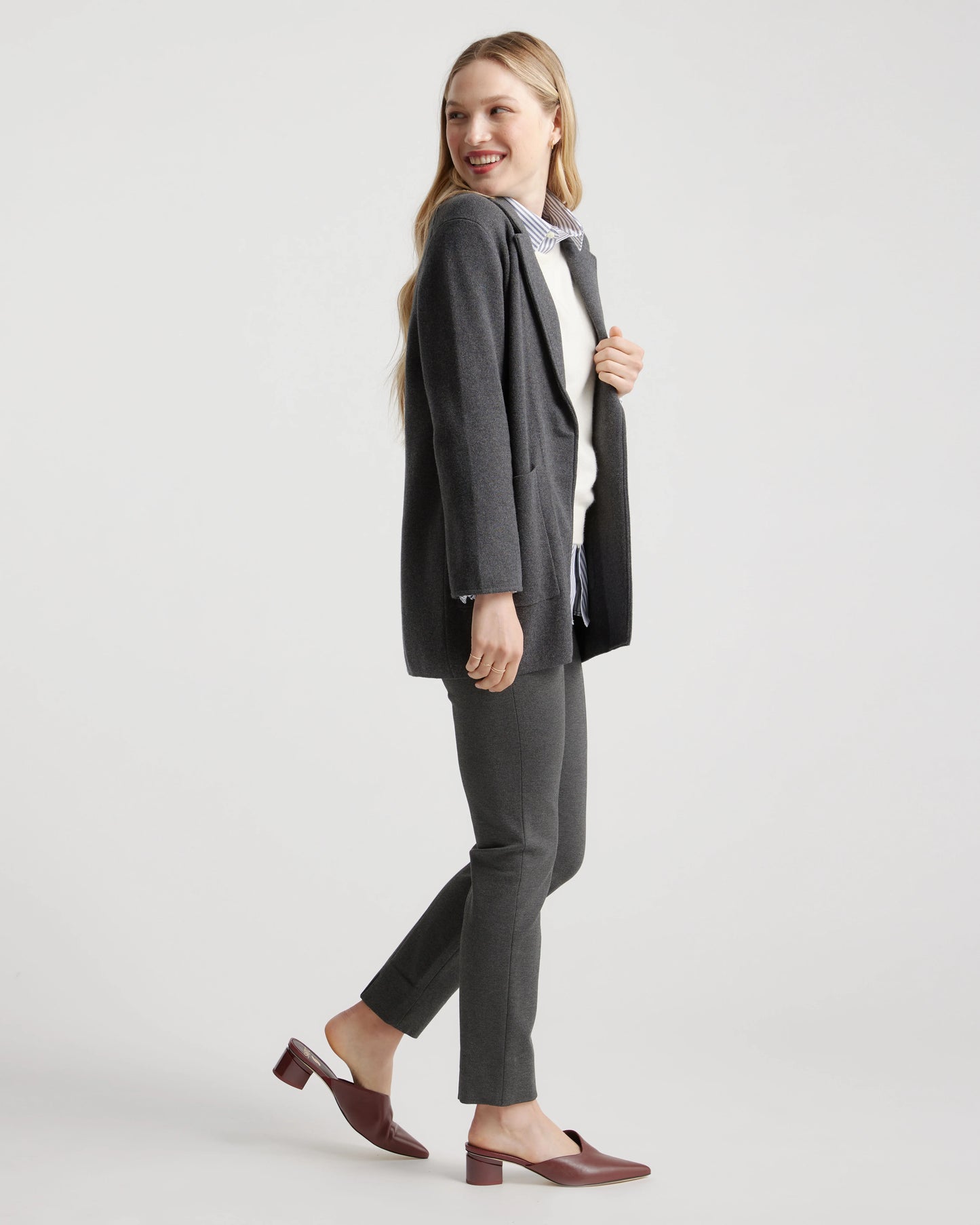 Ultra-Stretch Ponte Pintuck Ankle Pants - XS / Ecru