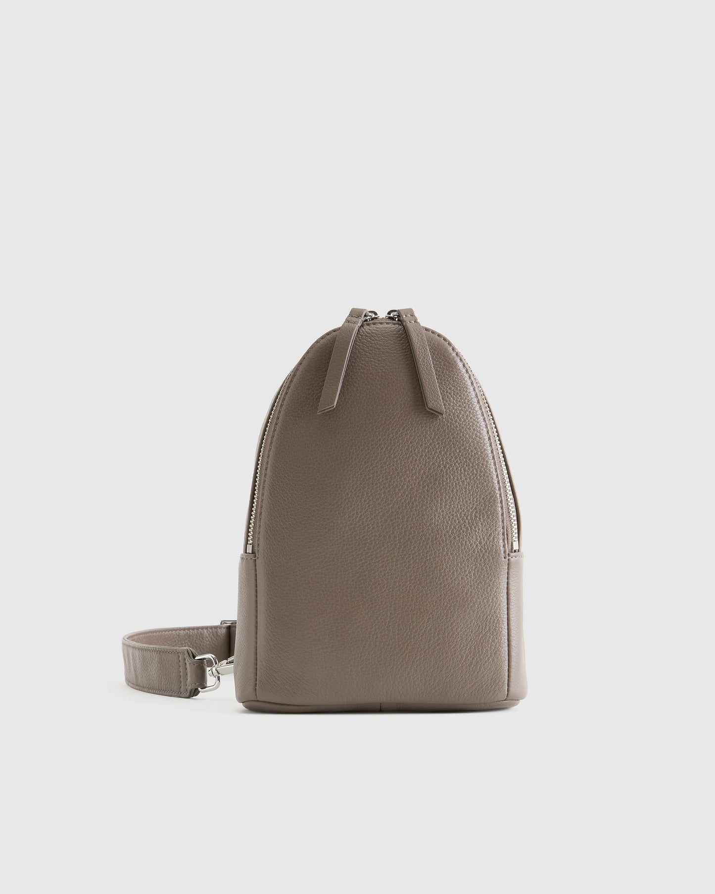 Italian Leather Sling Pack - One Size / Black