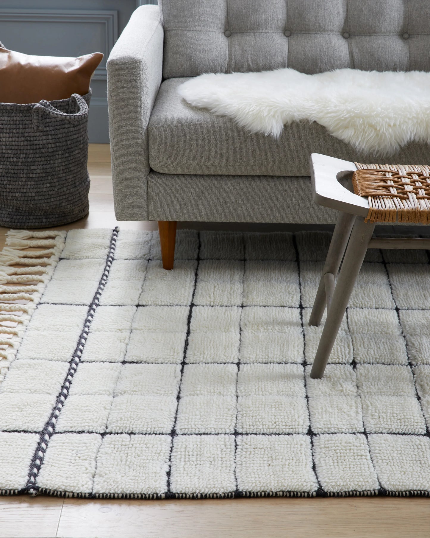 Rima Wool Shag Rug - 3' x 5' / Ivory/Black