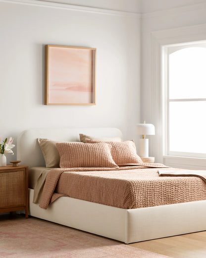 Curved Bed in Performance Linen - Full / Ivory