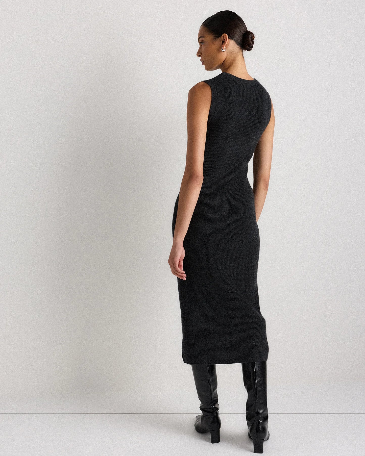 Mongolian Cashmere Sleeveless Midi Sweater Dress - XS / Black