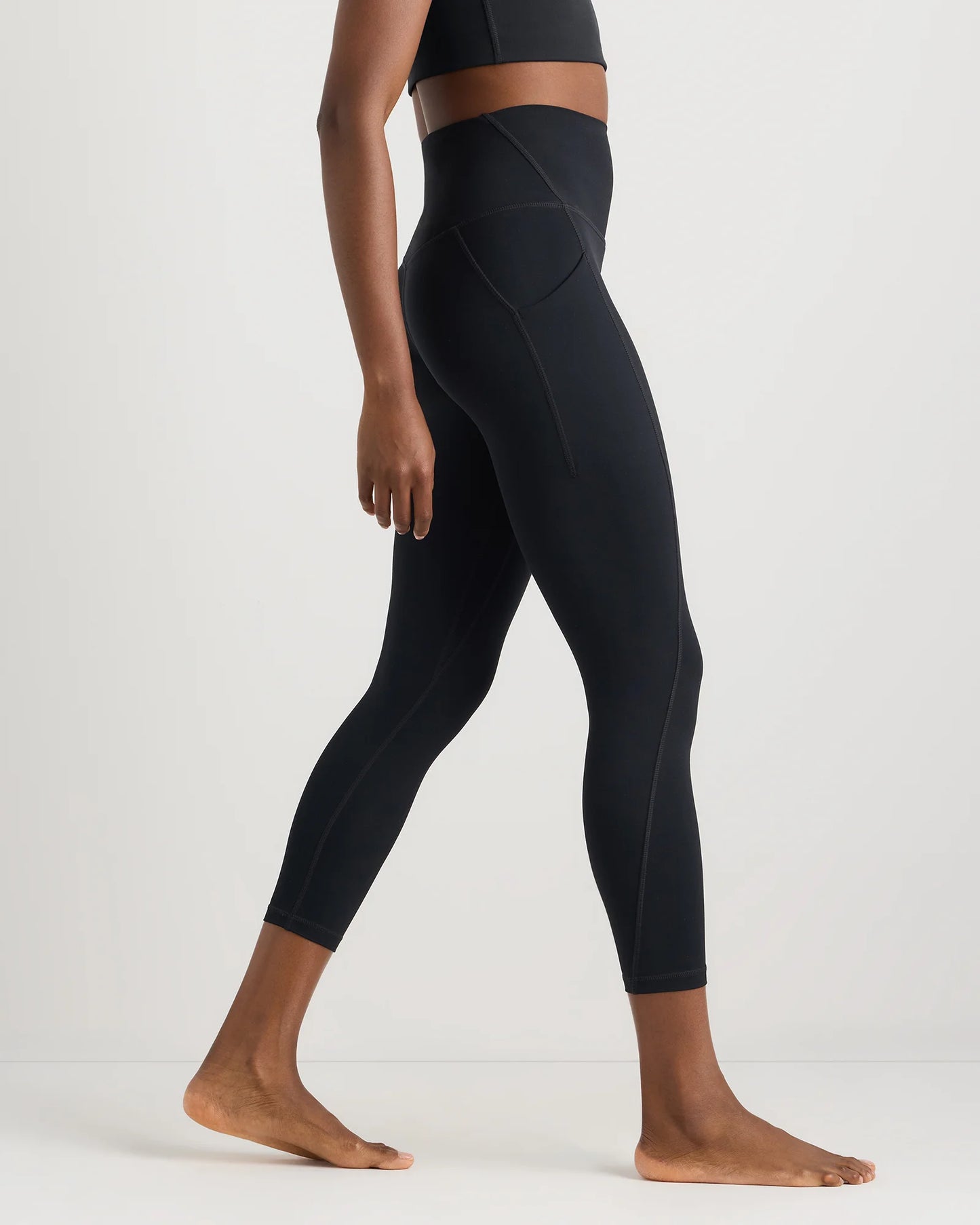 Ultra-Form High-Rise Pocket Legging - XS / Black